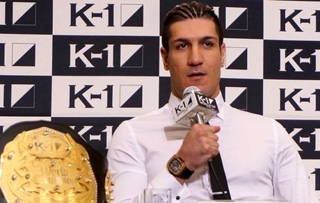 جدال شیر ایرانی با مرد سامورایی در چارچوب مسابقات K1+عکس