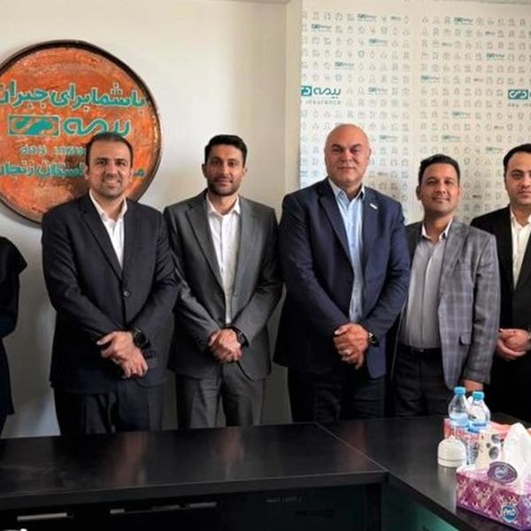 برگزاری کارگاه تخصصی «تحول دیجیتال و هوش مصنوعی» بیمه دی در زنجان
