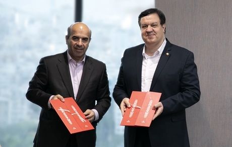 آغاز مرحله جدید ساخت نیروگاه های خورشیدی صنعتی و خانگی با تسهیلات بانک ملت