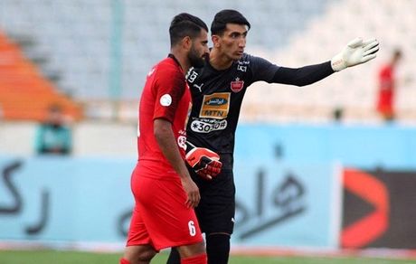 اقدام جالب توجه بیرانوند قبل از بازی با شاهین بوشهر +عکس