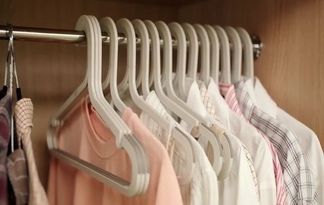 چوب لباسی پلاستیکی عمده از کجا بخریم؟
