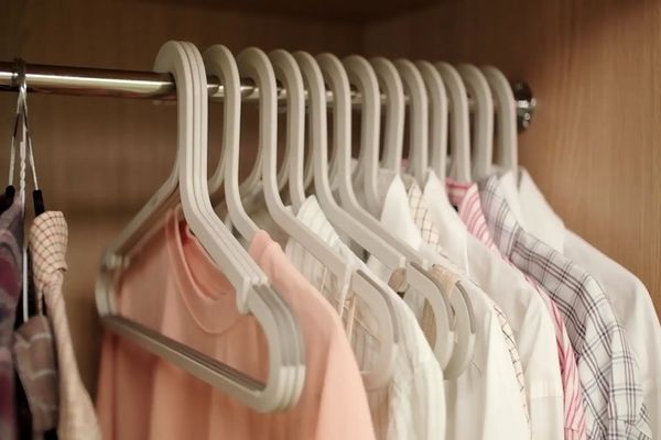 چوب لباسی پلاستیکی عمده از کجا بخریم؟