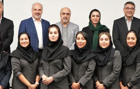 تثبیت گواهی استاندارد بین‌المللی ISO 15838 در مرکز ارتباط با مشتریان بیمه دی