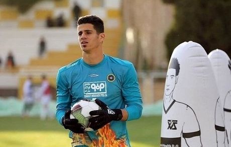 پیام نیازمند در یک قدمی شکستن رکورد دروازه‌بان استقلال