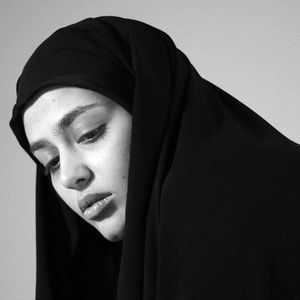 ریحانه پارسا در نمایی از سریال تلویزیونی «پدر»
