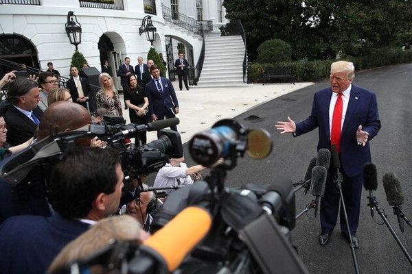 در دیدار میان پوتین و زلنسکی شرکت نمی کنم