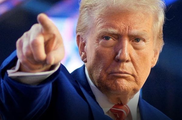 رزمایش دریایی ایران، چین و روسیه با سلاح جنگی / هم‌زمان با تهدید جدید ترامپ یک ناوشکن دیگر به ایران رسید!