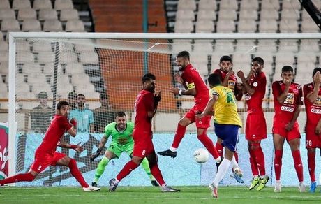 کادر فنی پرسپولیس راه مطمئن نمی‌رود