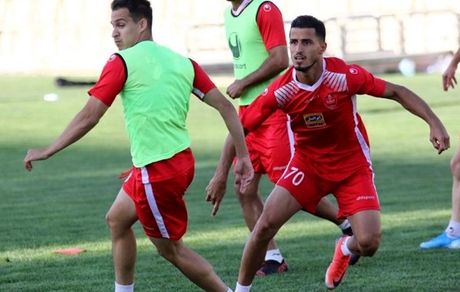 کار با توپ و بدنسازی در دستور کار پرسپولیسی‌ها