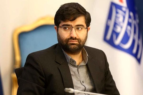 برنامه دوستان نادان دولت پزشکیان؛ چرا تصمیم دولت درباره انتخاب سقاب اصفهانی به ضرر دولت است؟