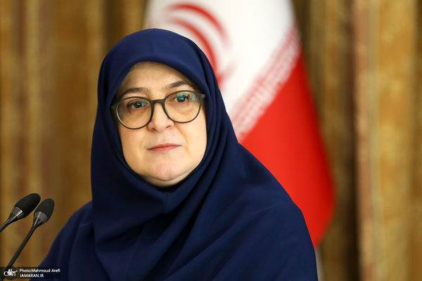 دانشگاه امیر کبیر با برخورداری از چهره هایی چون دکتر عباس سروش و دکتر مسعود شفیعی پیشگام در پیوند صنعت  و دانشگاه