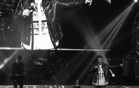 استایل گلزار در کنسرت آمریکا + عکس