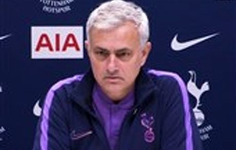 مورینیو:هواداران مایل هستند بازیکنانی از آکادمی را در ترکیب ببینند