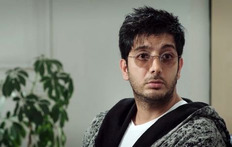 عکس متفاوت و دیده نشده از فرزاد فرزین 