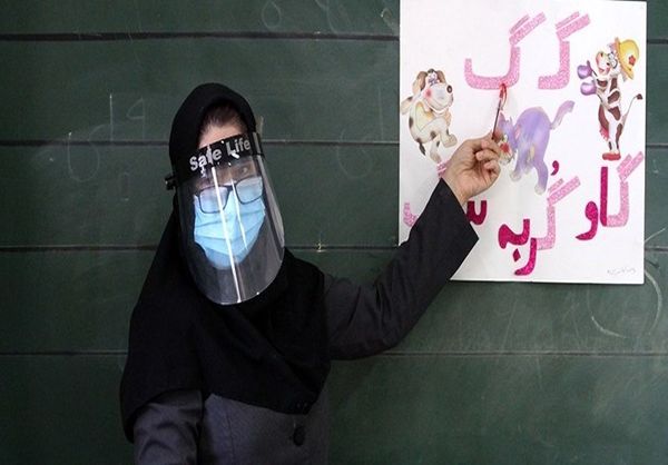 آغاز آموزش حضوری برای سه گروه از دانش‌آموزان
