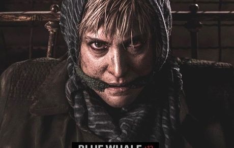  ویشکا آسایش با قیافه خاکی در نهنگ آبی