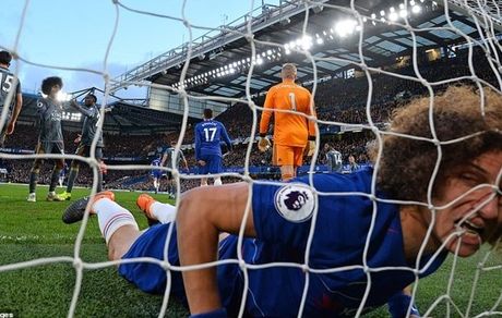 لوئیس:با جوانان بر محرومیت چلسی غلبه می‌کنیم!