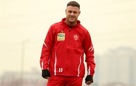مهاجم جنجالی به ترکیب اصلی پرسپولیس رسید 