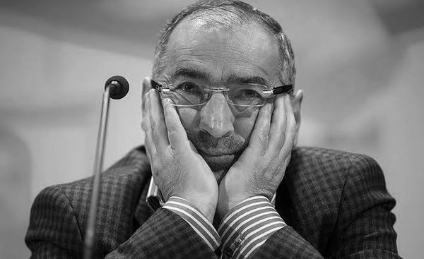 زیباکلام: آمریکا این لشکرکشی بزرگ را انجام داده تا خواسته‌اش را به ما تحمیل کند / اینترنشنال نان بی‌کفایتی رسانه‌های داخلی را می‌خورد