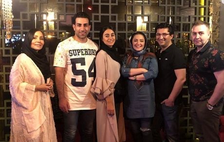 پرستو صالحی و شیلا خداداد در رستوران + عکس