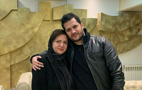 سیاوش خیرابی و مادرش + عکس