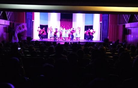 تلفیق فرهنگ و معدن در مجتمع مس سونگون با نمایش «اصلی و کرم»