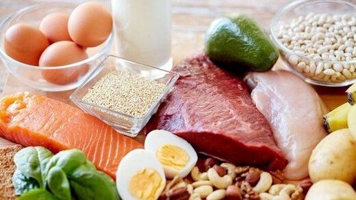 در طول روز خیلی گرسنه می‌شوید؟ این غذاها را بخورید!