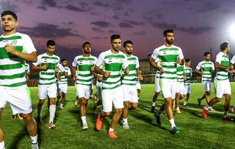 ذوب‌آهن 12 مرداد به امارات می‌رود 