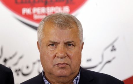 رهبری‌فرد: حق با پروین است !!