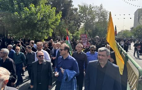 حضور خانواده بزرگ بیمه البرز در آیین تشییع شهدای اقتدار ایران