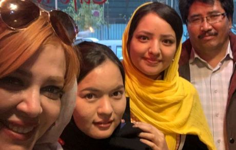 همکاران خارجی بهاره رهنما در نمایش + عکس