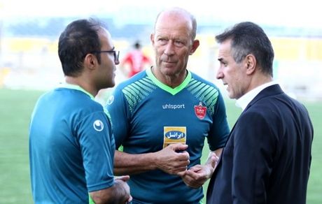 تقدیر مدیرعامل پرسپولیس از دانش آموز گلزن دربی 