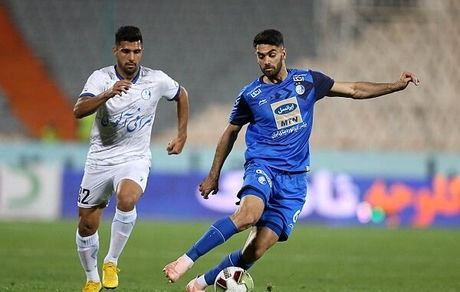 پیشکسوت استقلال : کریمی حسرت  روزهای از دست رفته را خواهد خورد