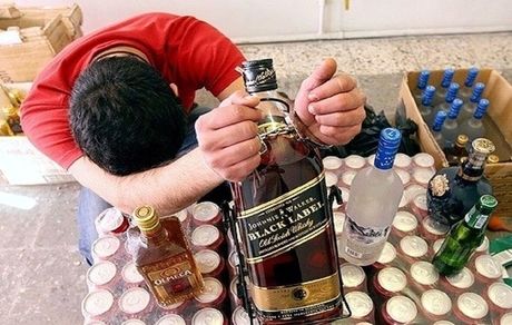 مجازات خرید و فروش یا نگهداری مشروبات الکلی + جزئیات