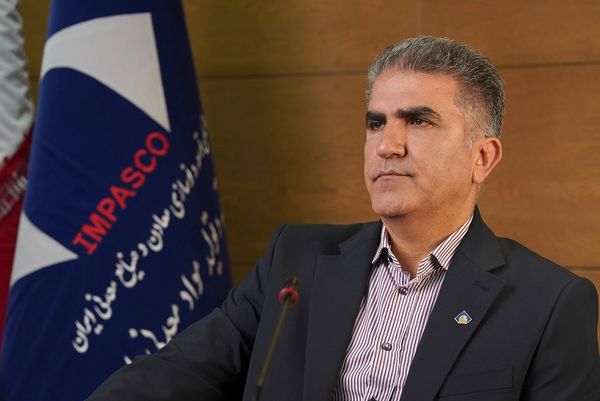 روز سازندگان امروز و معماران فردای صنعت معدن گرامی باد