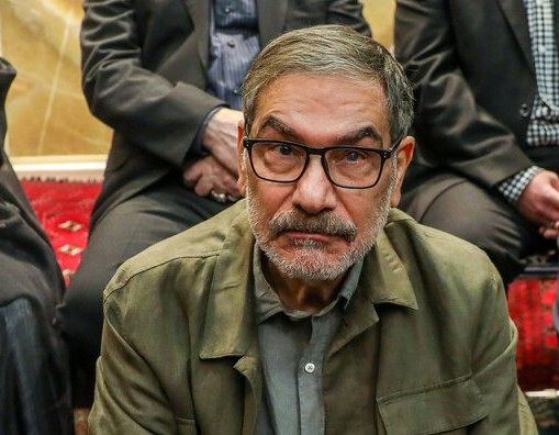 دشمن به دنبال آن است که تک تک ما را گیر بیاورد