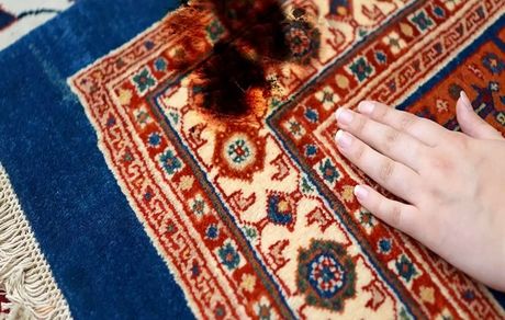 چطور جای فرش سوخته با زغال را ترمیم کنیم؟
