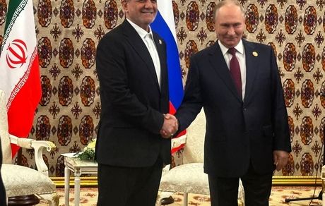 تصویری از دیدار پزشکیان با پوتین در ترکمنستان