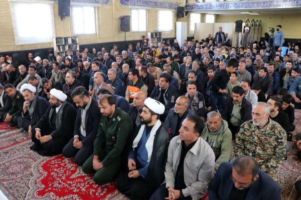 آیین سومین روز تدفین شهید گمنام در مجتمع آلومینای ایران برگزار شد