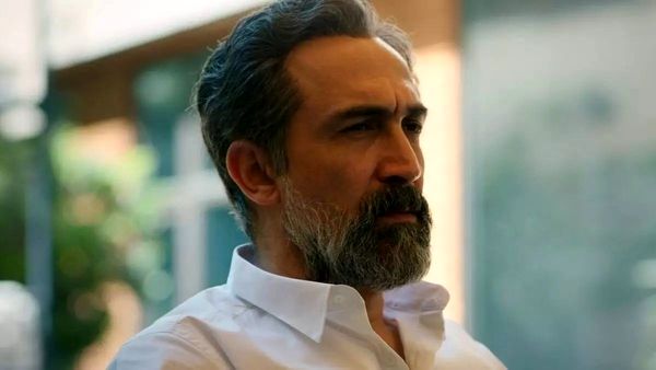«هادی حجازی فر» مجری مسابقه تلویزیونی شد