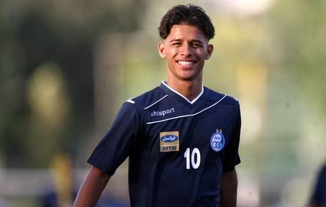 بازیکن جنجالی استقلال ازدواج کرد 