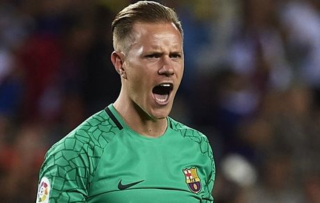 دروازه‌بان بارسلونا  پدر می شود 