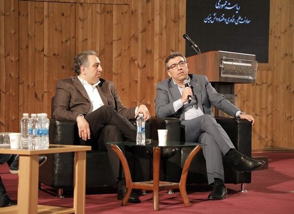 مدیرعامل بورس اوراق بهادار تهران: حرکت بورس تهران به سمت اقتصاد دانش بنیان