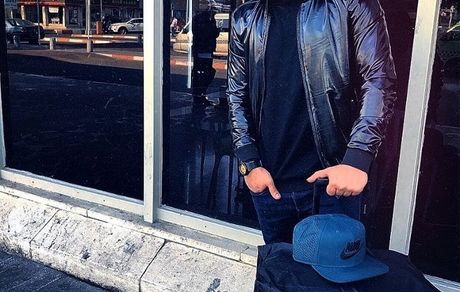 رضا بهرام در فرودگاه + عکس