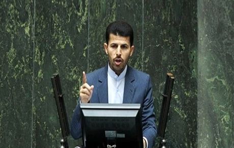  اینکه برای توسعه اقتصادی منتظر توافق با دنیا باشیم، نوعی خوش خیالی و محال است
