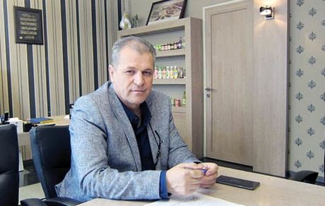 منزوی : استقلال پول بی زبان به گلر  خارجی نمی دهد 