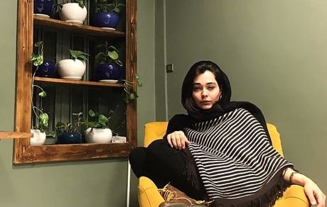استراحت سانیا سالاری در گوشه خانه اش + عکس