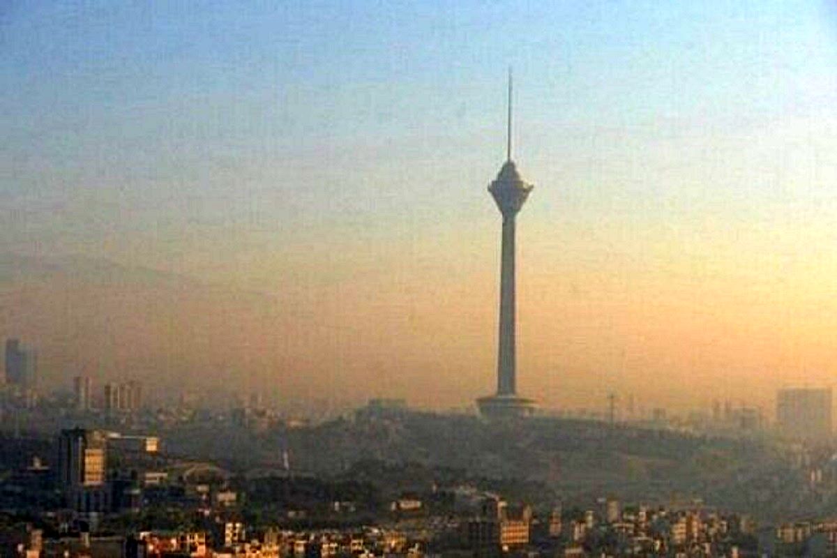 هشدار نارنجی برای هوای تهران تا سه‌شنبه ادامه دارد!/ وقوع رگبار و رعدوبرق در جنوب کشور