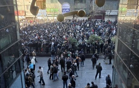 جزئیات اعتراضات امروز تهران؛ چرا قبل از اینکه مردم به خیابان‌ها بریزند کاری نکردید؟