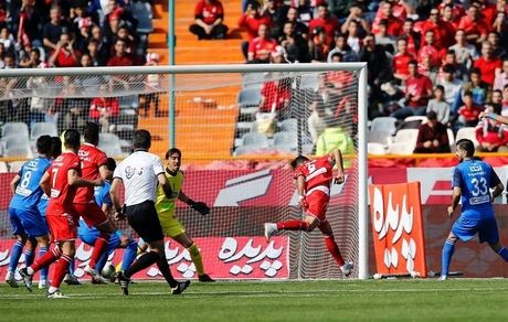 قربانی: استقلال و پرسپولیس از نظر تاکتیکی ضعیف کار کرده‌اند!